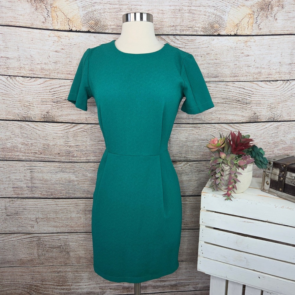 5/$25 Topshop Emerald Green Crepe Short Sleeve Mini Dress Size US 4 Zipper